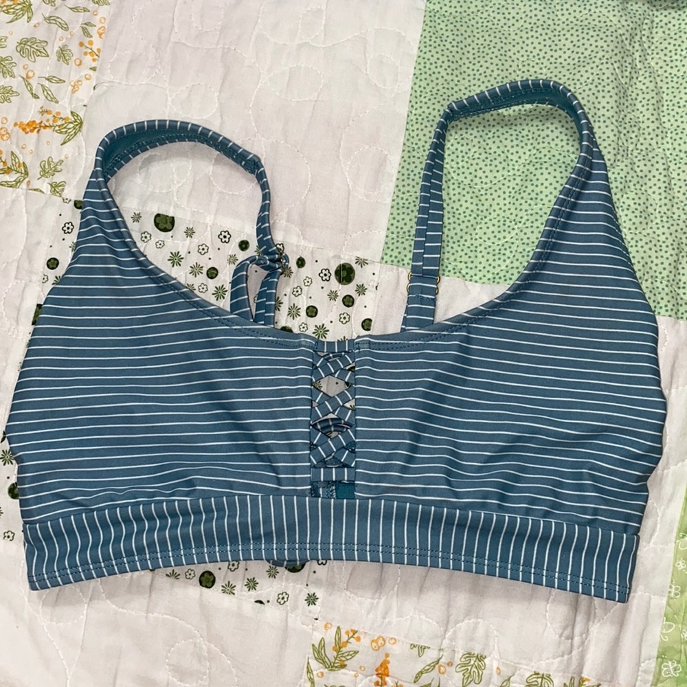 Xhilaration blue stripped bikini
